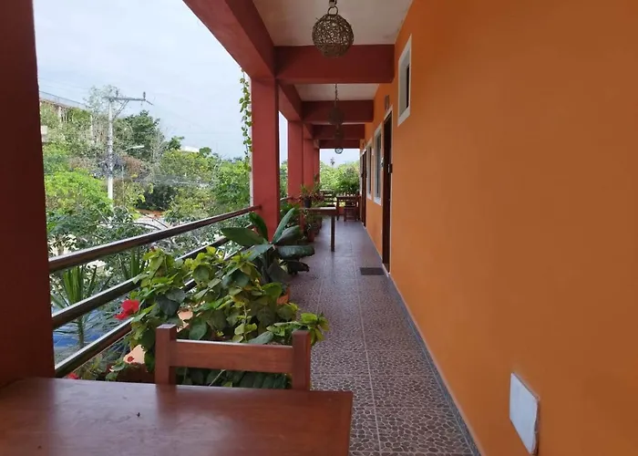 Itza La Veleta Hotel